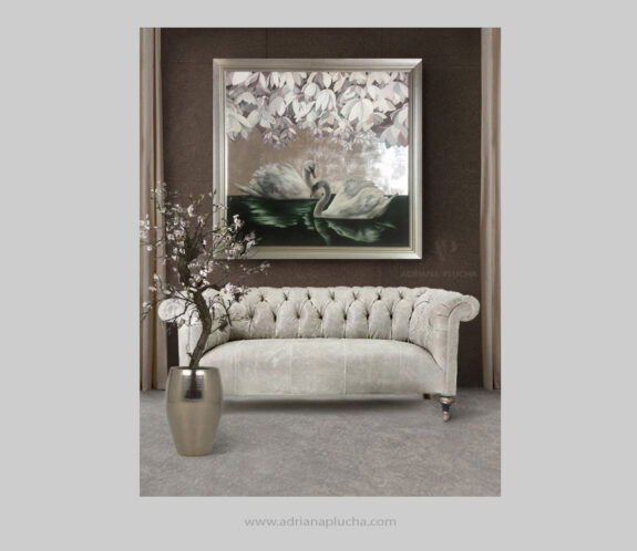 nowoczesne-obrazy-do-salonu-glamour-srebrny-obraz-adriana-plucha obrazy do salonu nowoczesne glamour, srebrne obrazy na ścianę, łabędzie, w kolorze butelkowa zieleń, silver painting living room