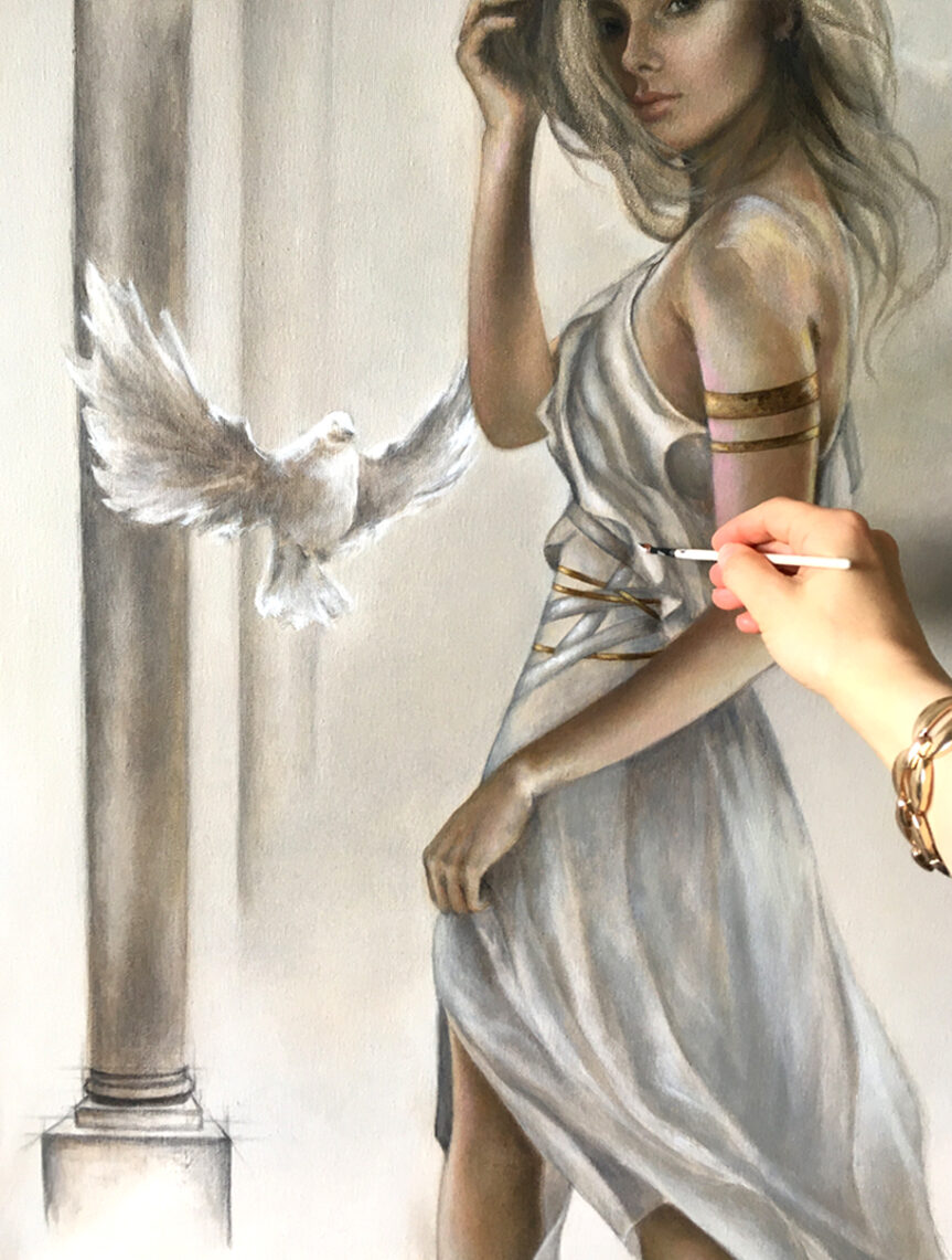akt kobiecy obraz olejny, inspiracja antykiem, biały ptak, kolumny i kobieta w zwiewnej sukience przepasana złotymi tasiemkami.